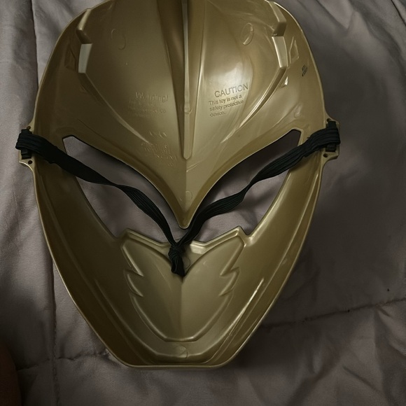 Power Rangers Dino Charge Gold Ranger Mask Halloween 2014 Rare HTF Bandai - Picture 4 of 6